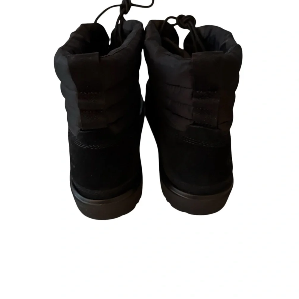 UGG Classic Mini Lace-Up Insulated Fur Boots Black Men's SZ 8 NWOB Outdoor Cozy
